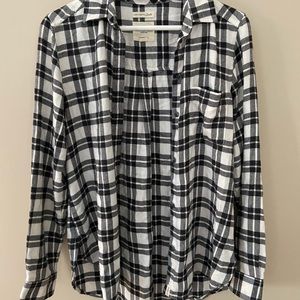 American Eagle Black and White Flannel
